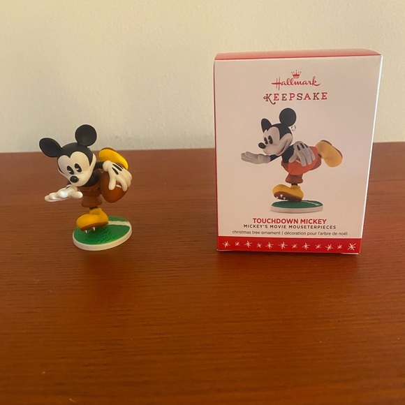 Hallmark Mickey's Movie Mouseterpieces #5 Ornament - Picture 1 of 6
